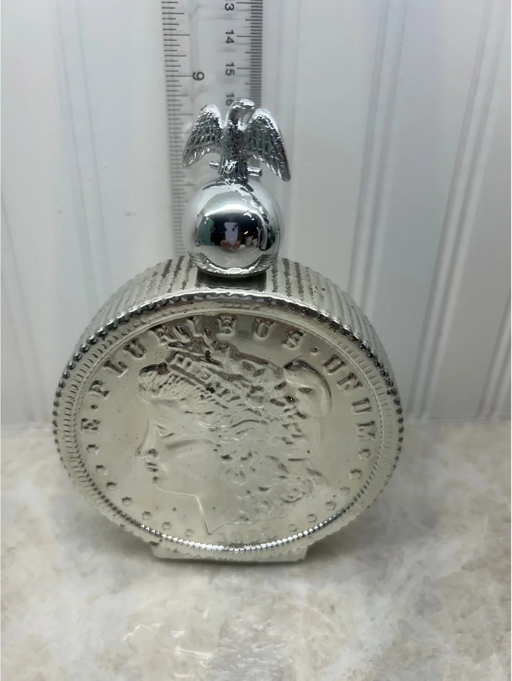 3 sitesVintage 1970s Avon 